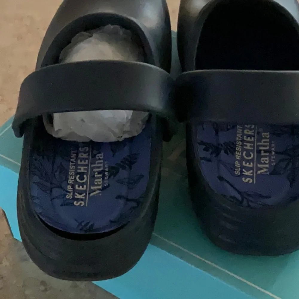 Martha Stewart x Skechers Arch Fit Riverbound Clog - Garden Day - EUC - Picture 5 of 6